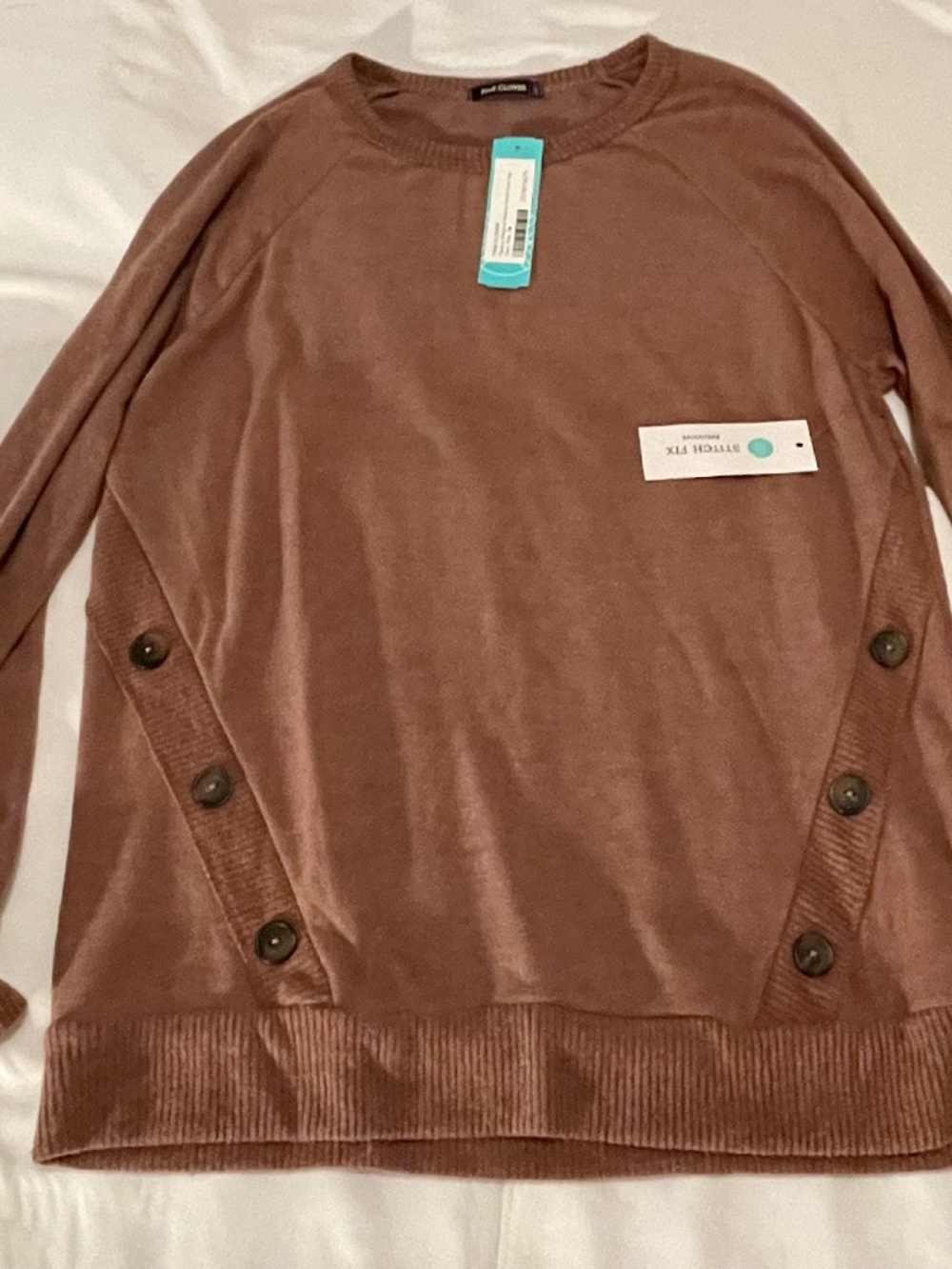NWT Pink Clover (for StitchFix) Paulina Diagonal Button Detail Knit Top Size M